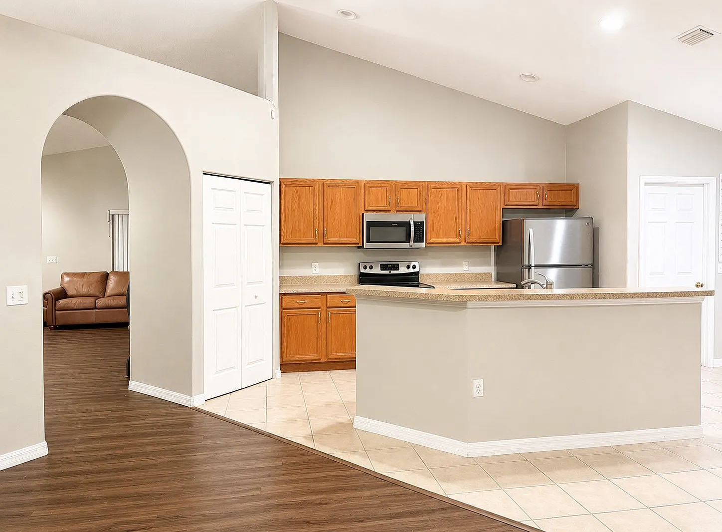 3 bed, 1684 sqft, $2,600 — Photo 3
