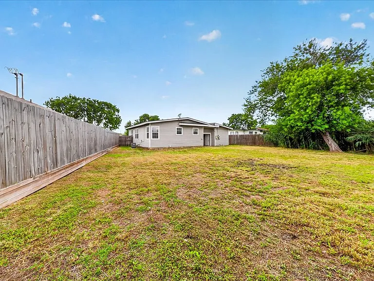 929 Ashland Dr — Photo 30