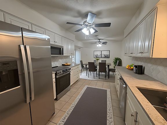 3rd image of 4910 Arborlawn Dr