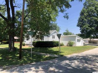 700 N Maple St, Mt Sterling, IL 62353