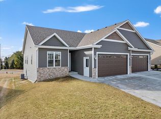 Silver Fox Drive South Condo I, Kewaskum, WI 53040