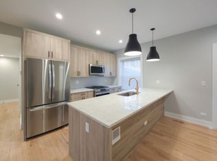 2528 N Campbell Ave #1, Chicago, IL 60647