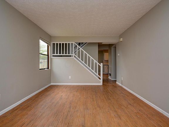 4th image of 4861 Herndon Dr