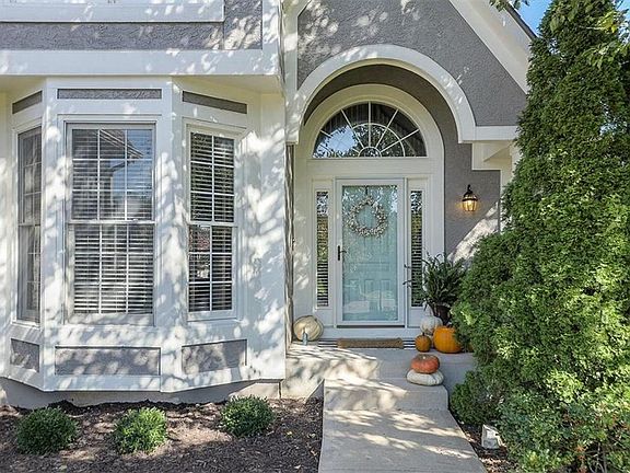 4th image of 13913 Parkhill Ln