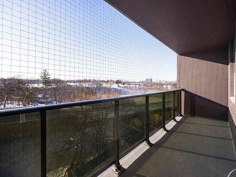 2450 Weston Rd — Photo 21