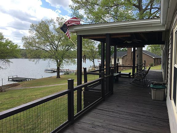 Front deck with view & cover