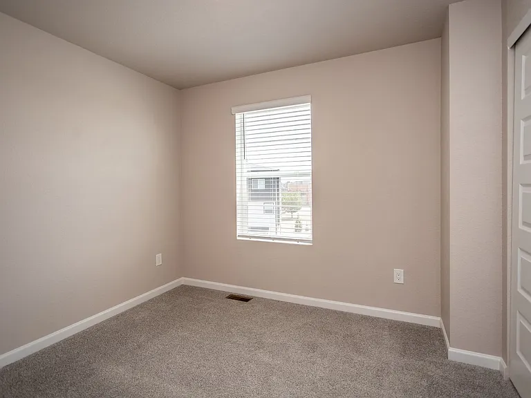 10551 Spectrolite Point — Photo 17