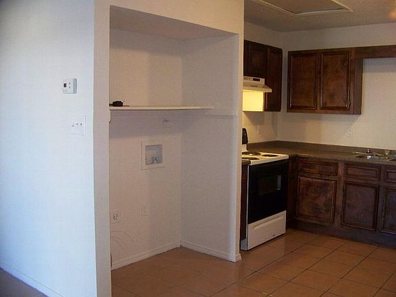 4th image of 7619 Windsor Oaks