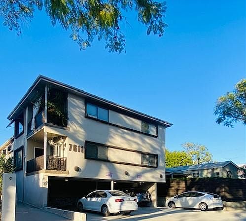 1st image of 7611 Lexington Ave APT 2