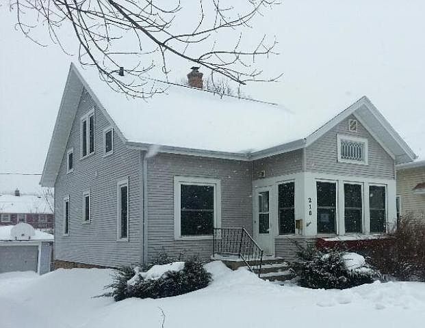 1st image of 218 Fonddulac Ave