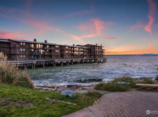 3717 Beach Dr SW APT 315, Seattle, WA 98116