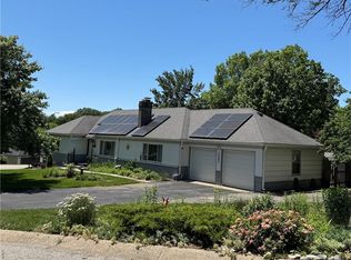 10008 Mercier St, Kansas City, MO 64114