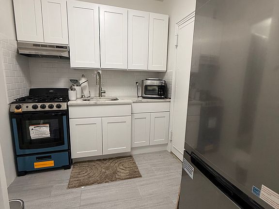 4th image of 38 Schermerhorn St APT 3