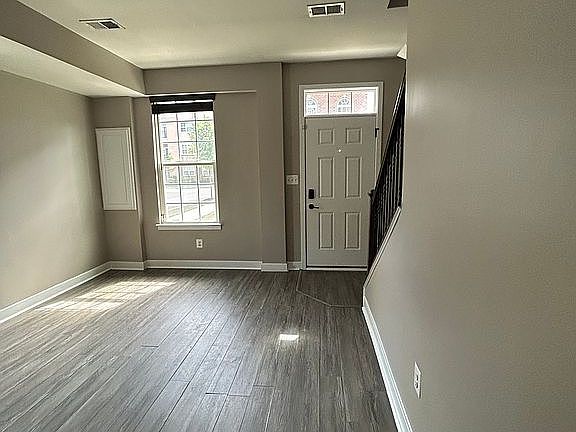 Level 01 - Family Room