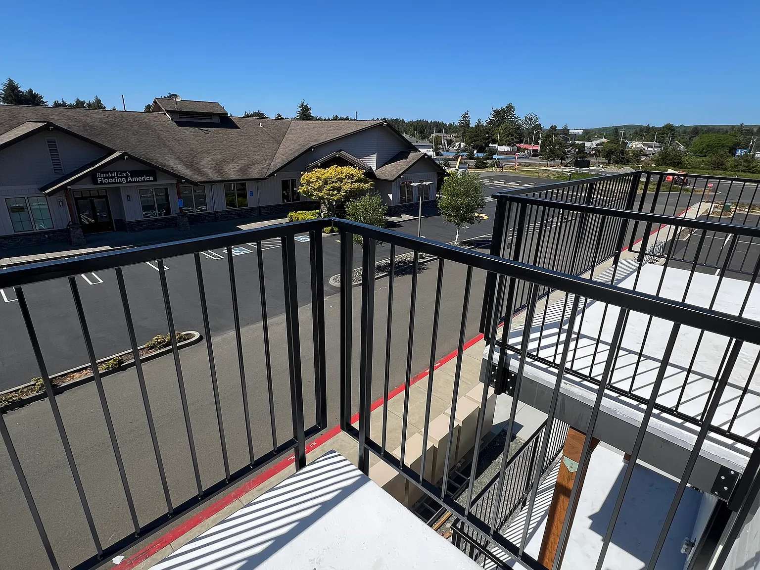 2 bed, 975 sqft, $1,895 — Photo 4