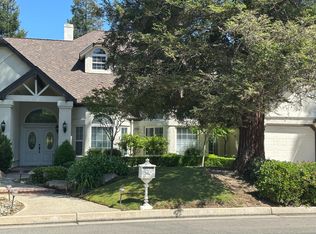 10250 N Quail Run Dr, Fresno, CA 93730