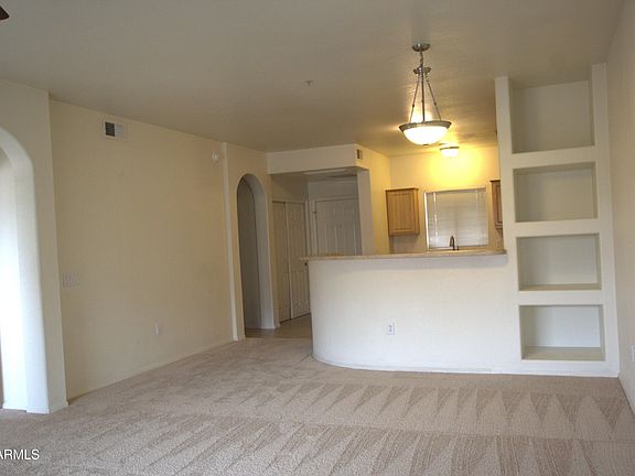 3rd image of 920 E DEVONSHIRE Avenue #4017