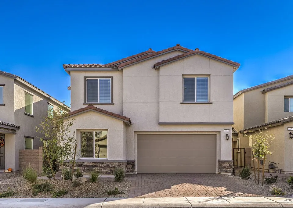 4445 Panoramic View Ave