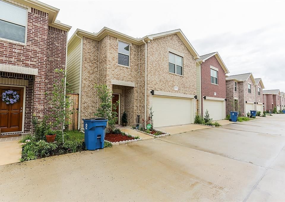 1st image of 3720 Main Poplar Dr