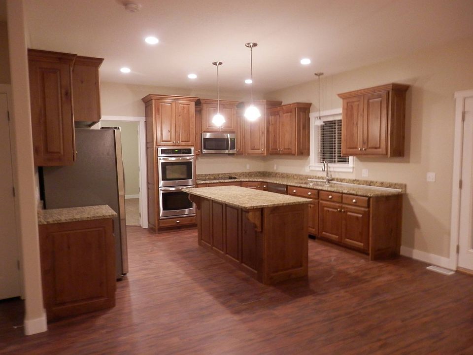 1st image of 1746 Lyndi Ln