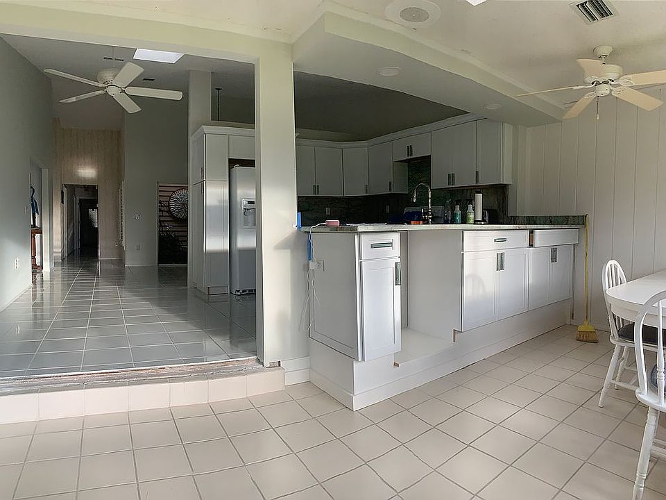 2nd image of 3609 Avenida Madera #A