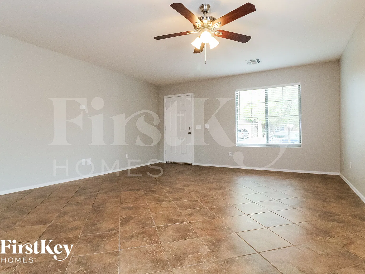 3 bed, 2.0 bath, 1406 sqft, $1,635 — Photo 3