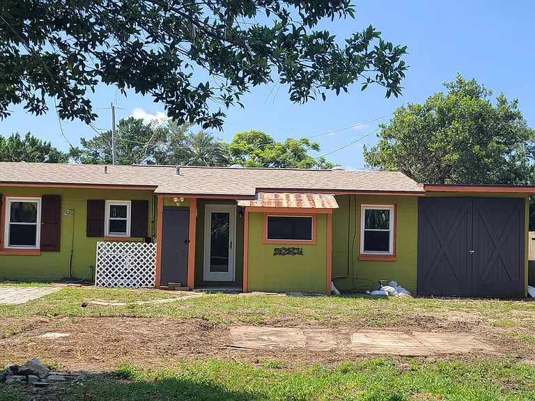 315 Golf Blvd — Photo 12