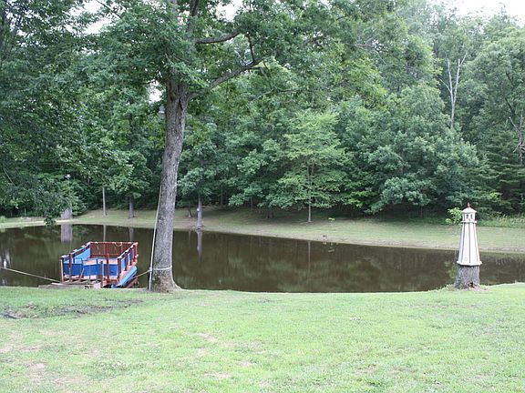 4th image of 425 Millers Dr