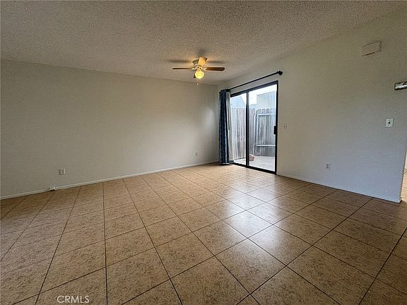 4th image of 633 E Church Pl #3