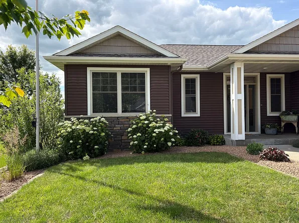 513 Hillside Dr SE, Chatfield, MN 55923