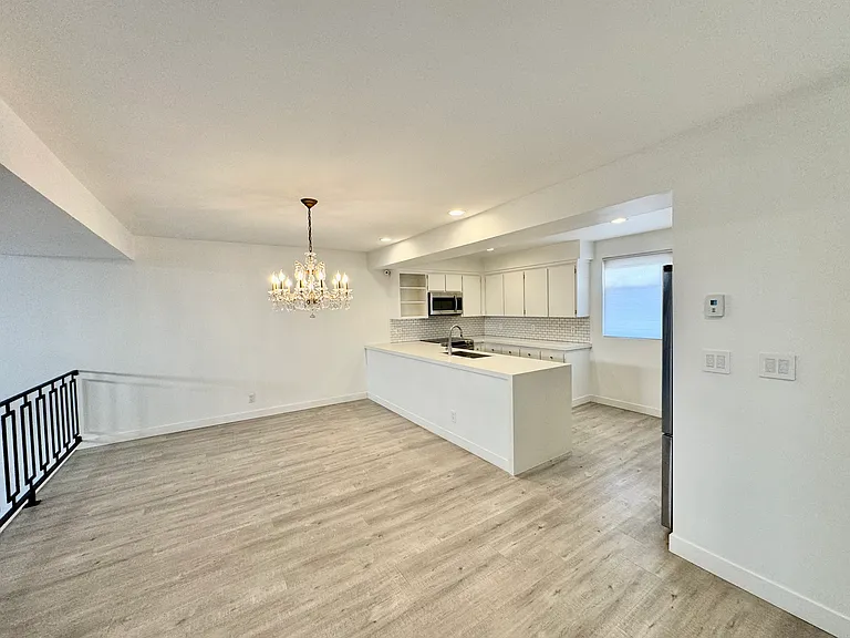 5346 Fairview Blvd — Photo 7