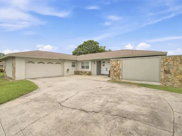 2901 Beagle Pl, Seffner, FL 33584