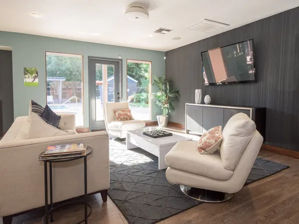Ventana Apartments