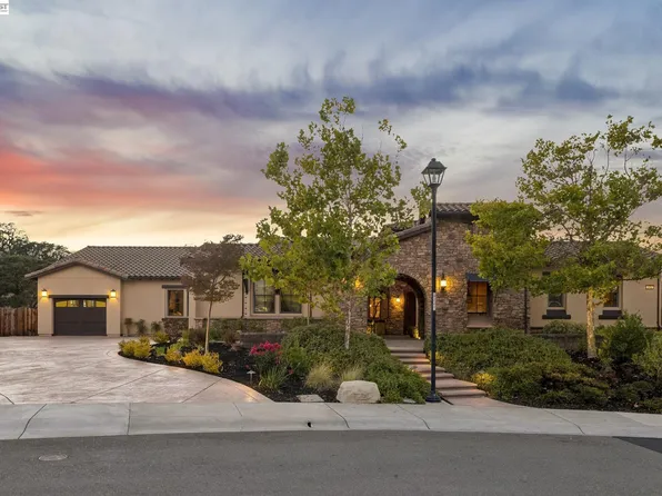 2402 Silver Oaks Ln, Pleasanton, CA 94566