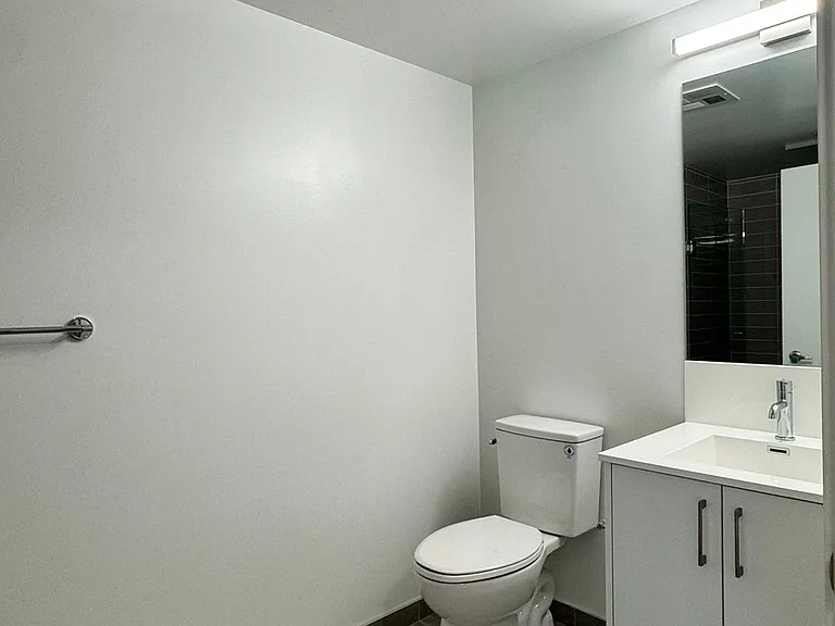 4010 Eglinton Ave W #417 — Photo 19