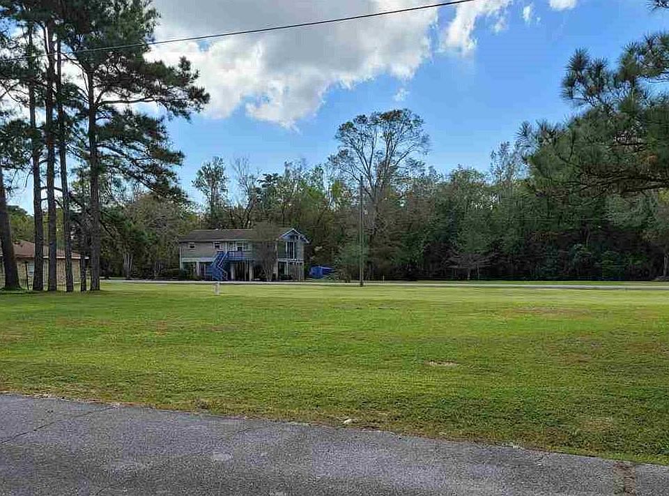 2nd image of 212 Riley Dr