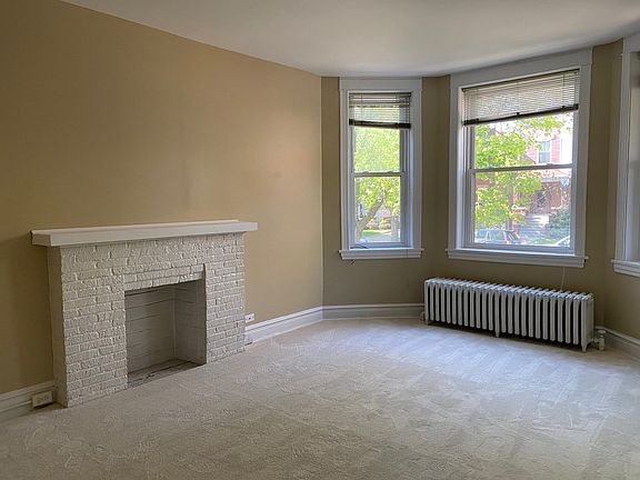 2nd image of 1443 W Olive Ave