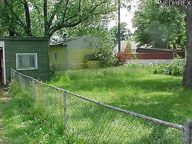 2nd image of 11929 Erwin Ave