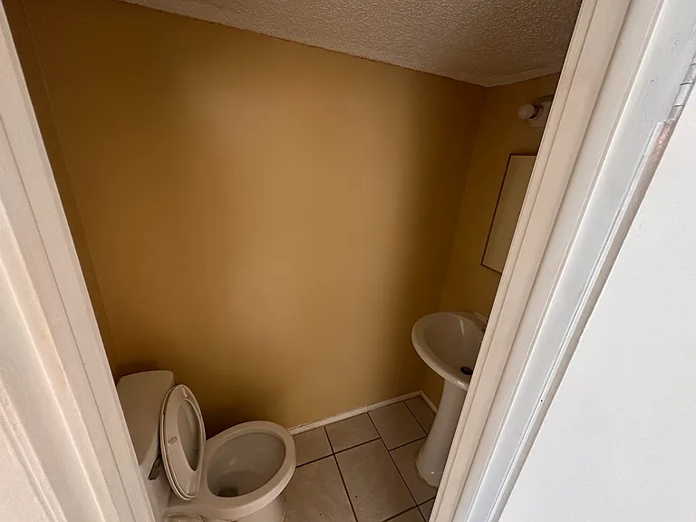 7032 Prestwick Cir S — Photo 5