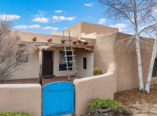 331 Camino Chico, Santa Fe, NM 87505