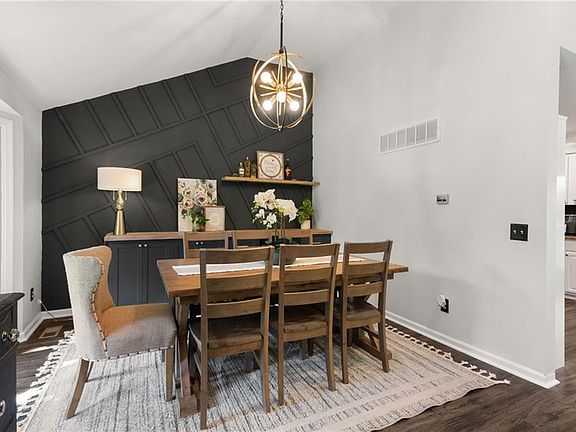 4th image of 8609 Greenway Ln