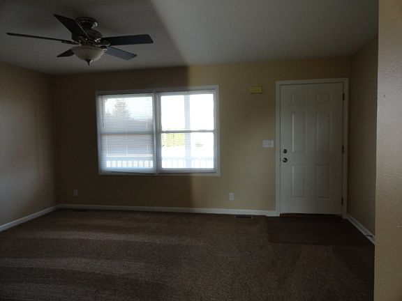 3rd image of 1376 Moluf St