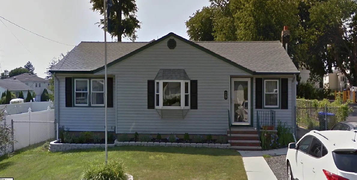 25 Burchard St photo 1