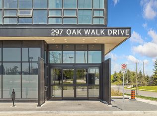 297 Oak Walk Dr #1605, Oakville, ON L6H 6Z3