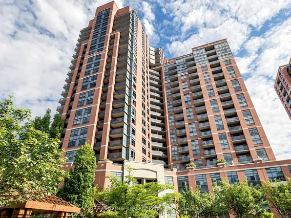 60 Heintzman St #1039, Toronto, ON M6P 5A1