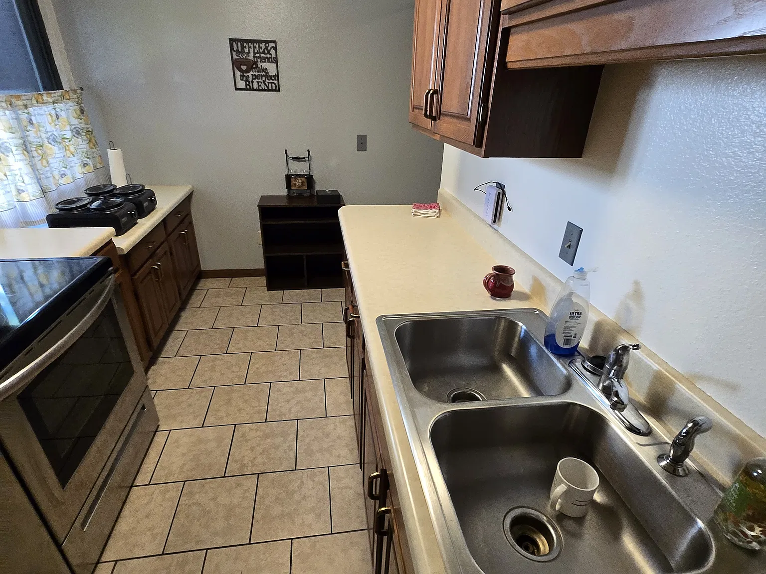 2 bed, 1000 sqft, $1,100 — Photo 4