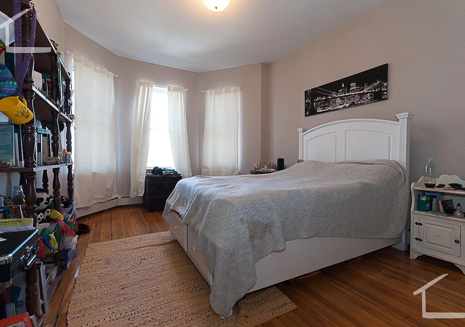 Spacious Studio Apt Near Chestnut Hill Reservoir Available 9/1 — Photo 1
