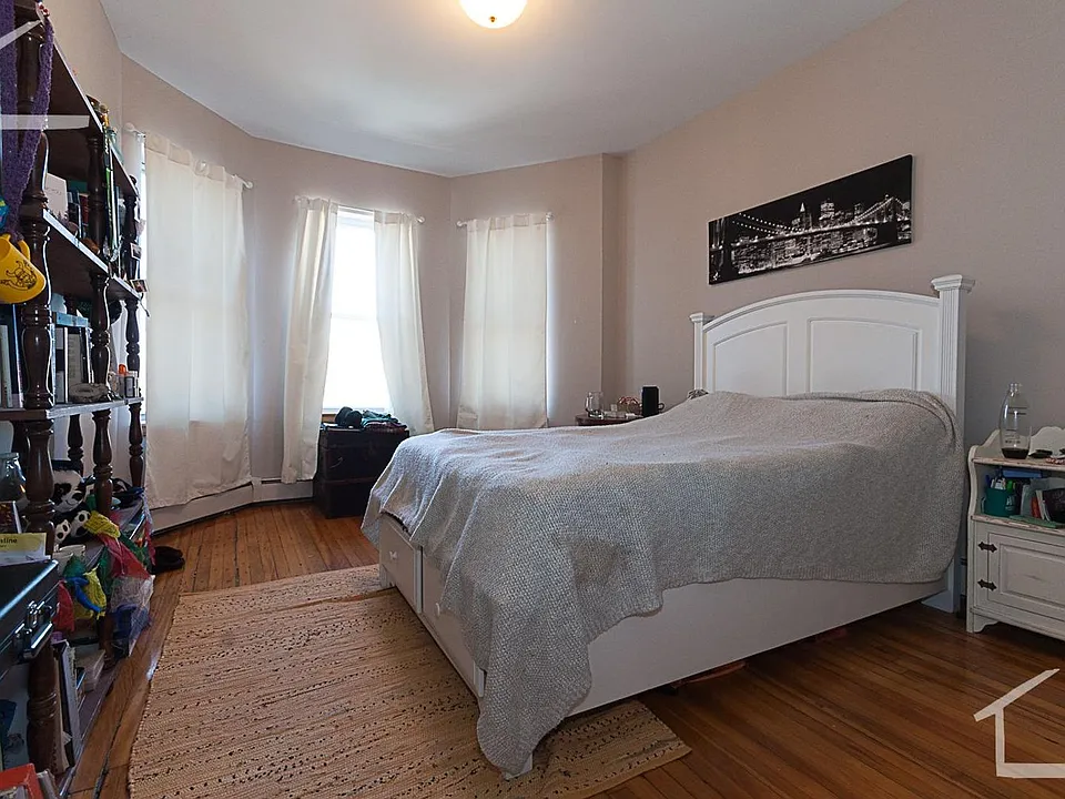 206 Chestnut Hill Ave #9