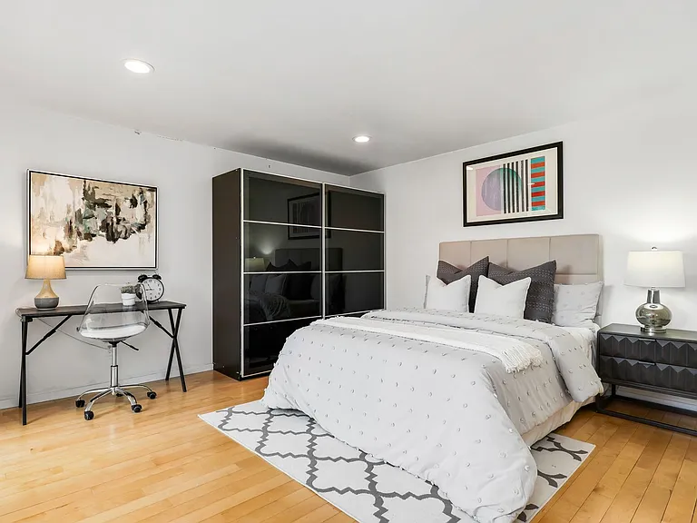8808 NE 14th St — Photo 15