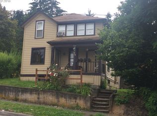 910 4th St, Oregon City, OR 97045